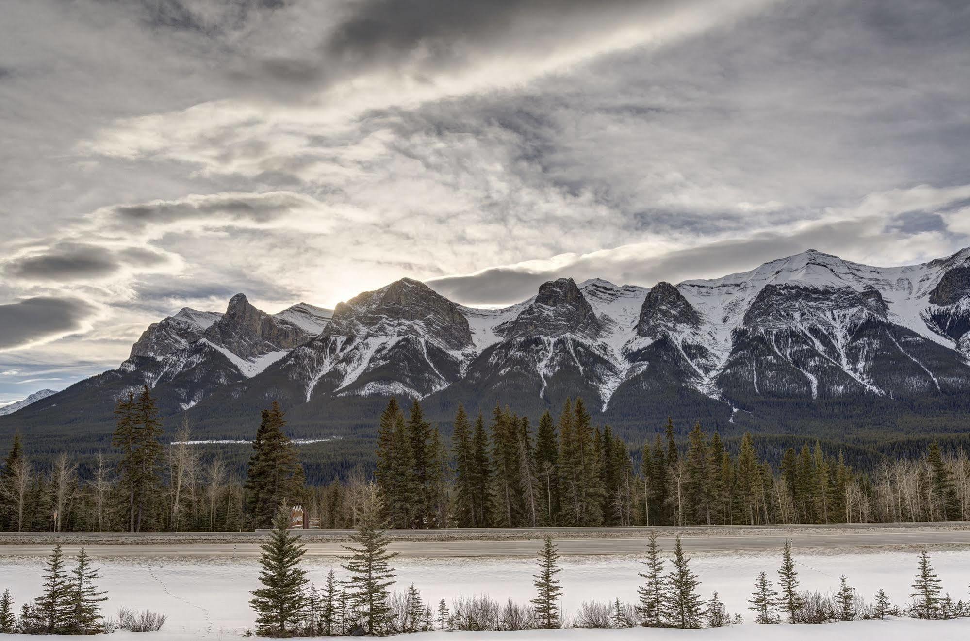 Inn Of The Rockies Canmore Dış mekan fotoğraf